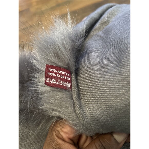 Women’s Faux Fur Wrap Shawl - Picture 7 of 8